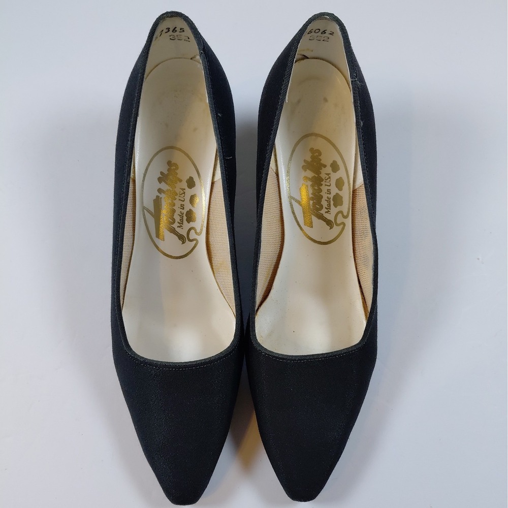 Vintage Touch Ups Black Satin Pointed Toe Kitten Block Heel 6M Benjamin Walk USA